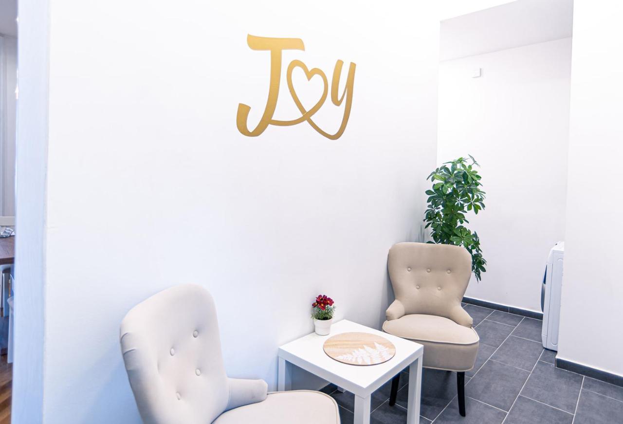 Joy Apartments On Kiraly Street Budapest Exteriör bild